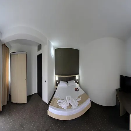 Solymar 曼加利亚